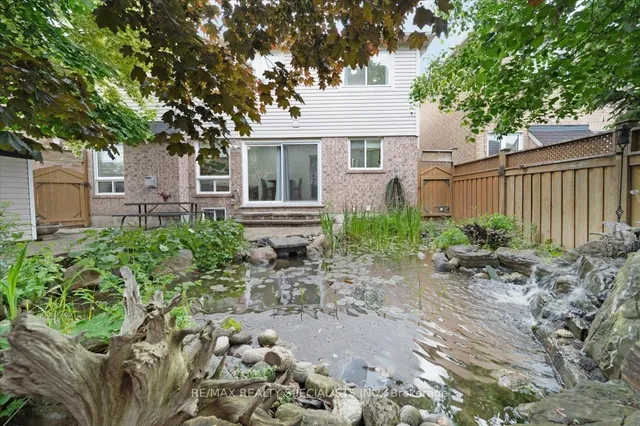 Additional image 35 of 28 Redcastle St