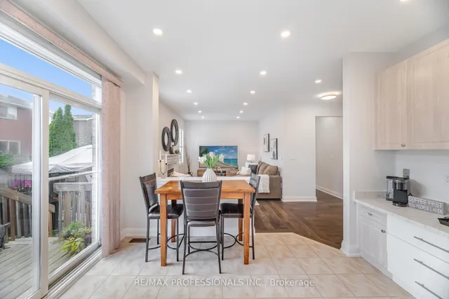 Additional image 20 of 74 Upper Highlands Dr