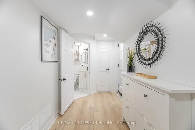 Additional image 42 of 102 Tanager Sq