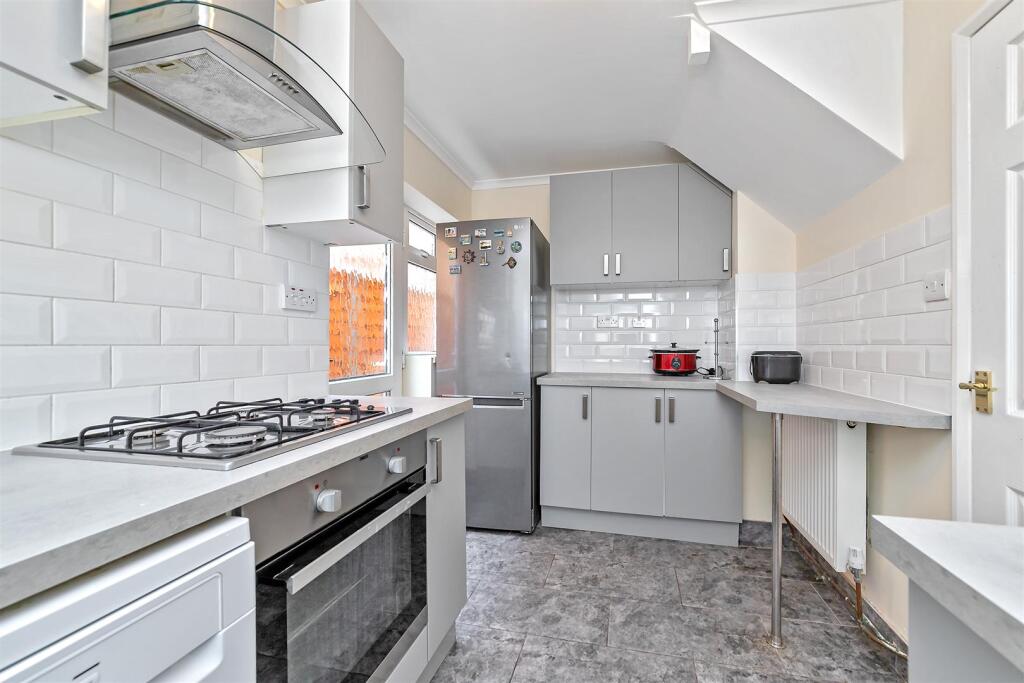 Additional image 25 of Cell Barnes Lane, St. Albans