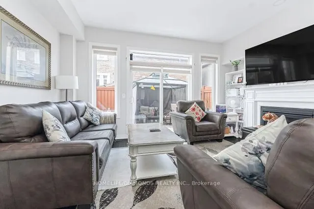 Additional image 18 of 4 FOLIAGE Dr