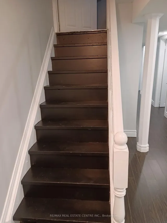 Additional image 41 of 37 Pebblestone Circ