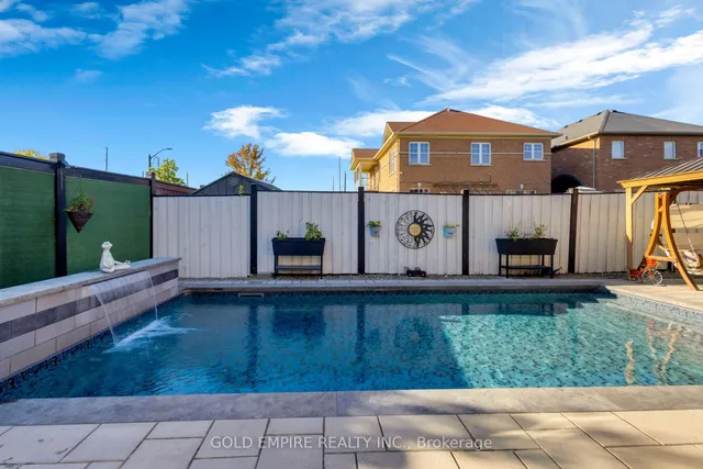 Additional image 37 of 33 Accent Circ