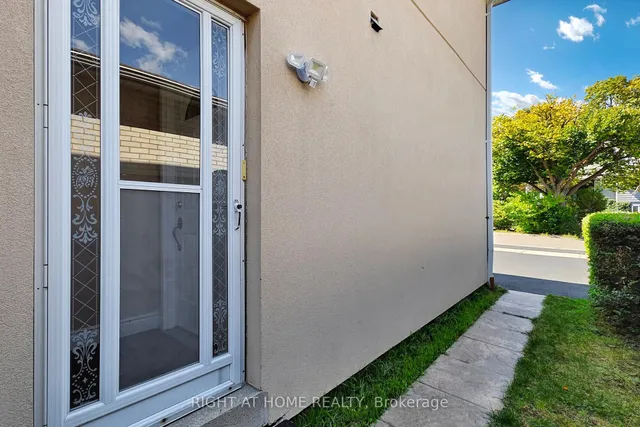 Additional image 23 of 1592 Otterby Rd