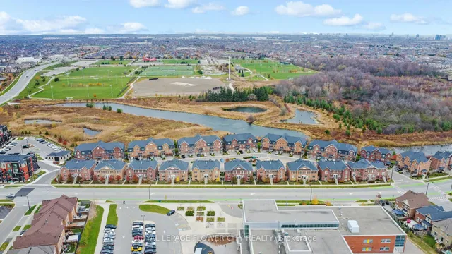 Additional image 36 of 33 Battalion Rd