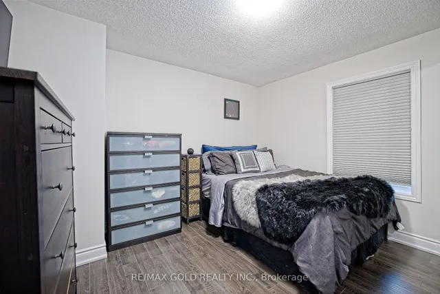 Additional image 9 of 28 Royce Ave