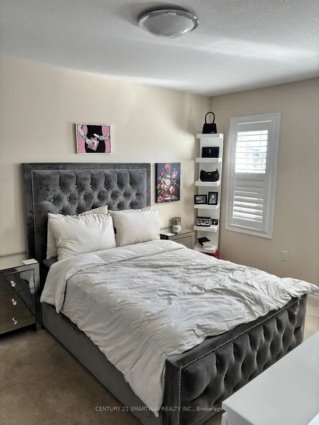 Additional image 17 of 25 Bucksaw St