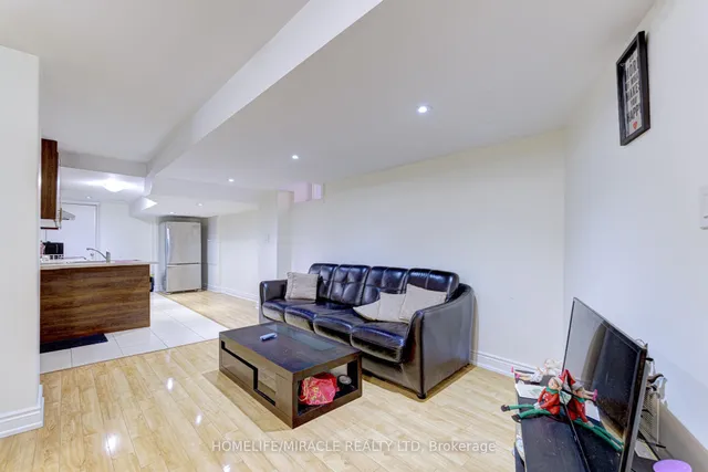 Additional image 39 of 26 Fitzgibson St