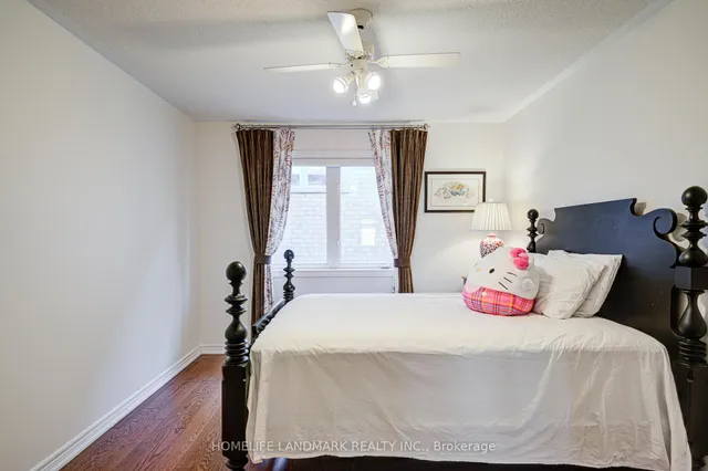 Additional image 15 of 1388 Pinery Cres