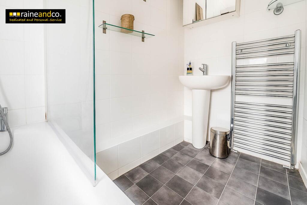 Additional image 12 of Robins Way, Hatfield