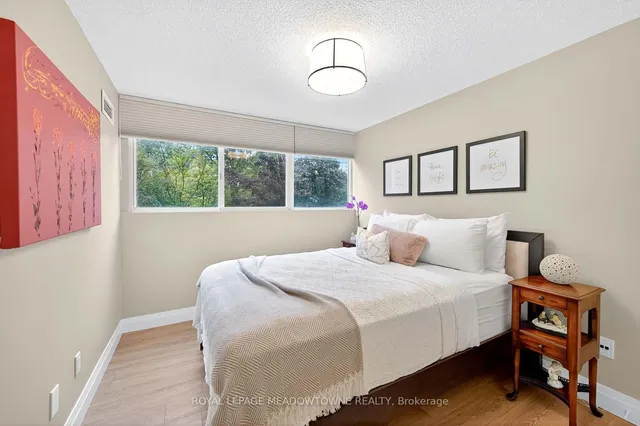 Additional image 32 of 3695 Kaneff Cres Unit 102