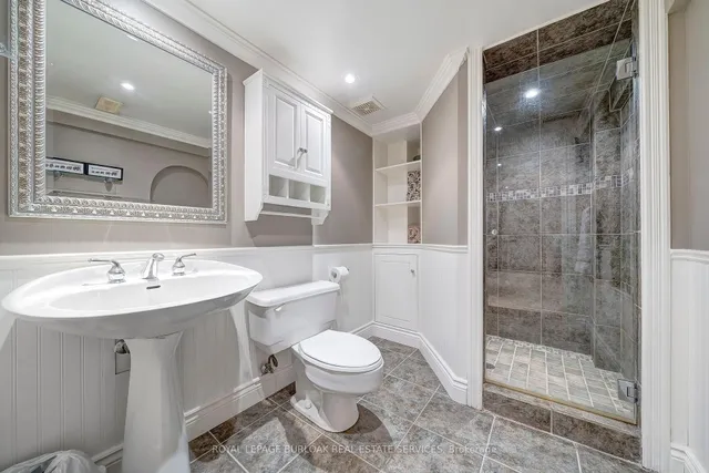 Additional image 31 of 2305 Cheverie St