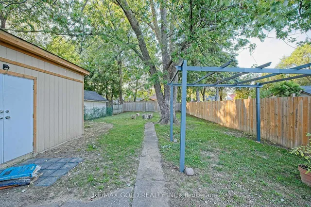 Additional image 28 of 28 Royce Ave