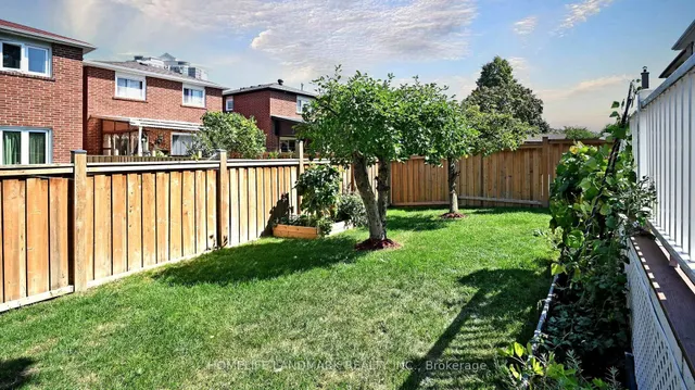 Additional image 28 of 373 Kingsbridge Garden Circ