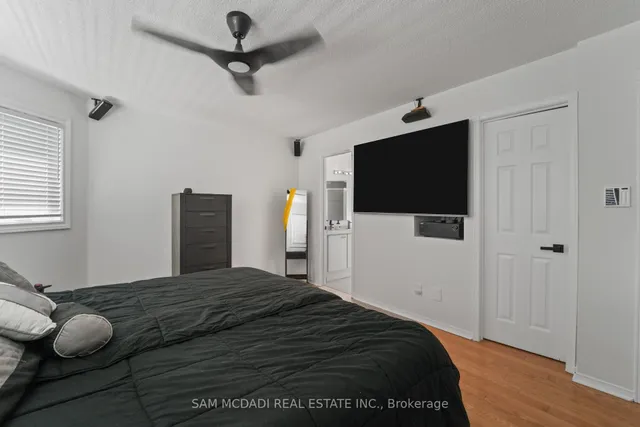Additional image 30 of 385 Turnberry Cres