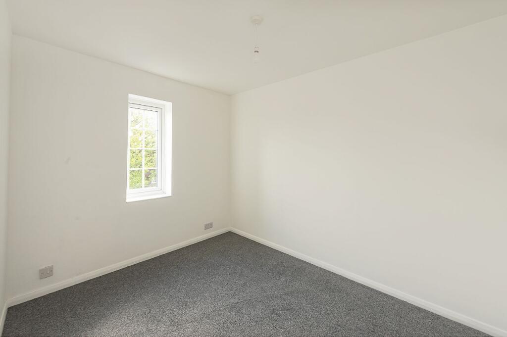 Additional image 6 of How Wood, Park Street, St. Albans, Hertfordshire, AL2