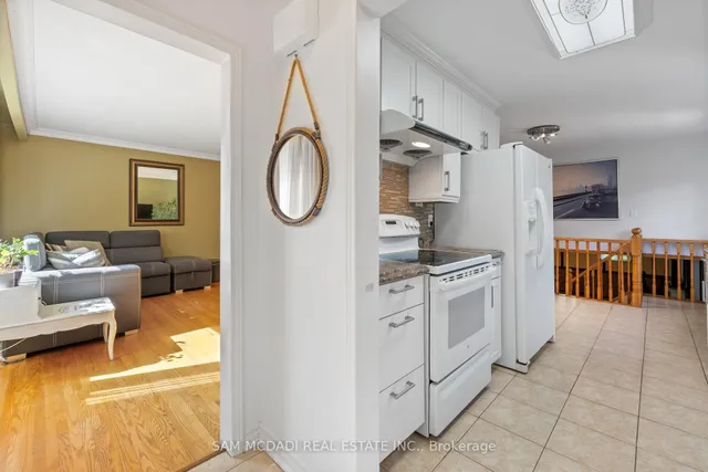 Additional image 5 of 77 Lockton Cres