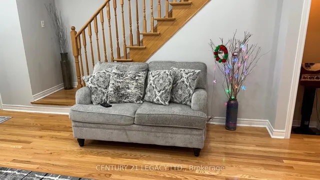 Additional image 9 of 674 Coach Dr