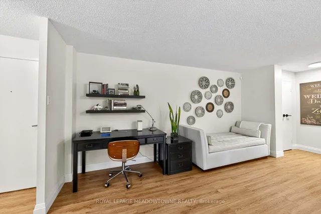 Additional image 15 of 3695 Kaneff Cres Unit 102