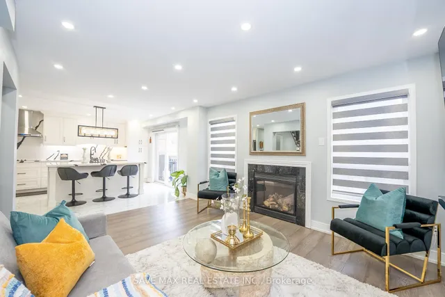 Additional image 10 of 100 Crown Victoria Dr