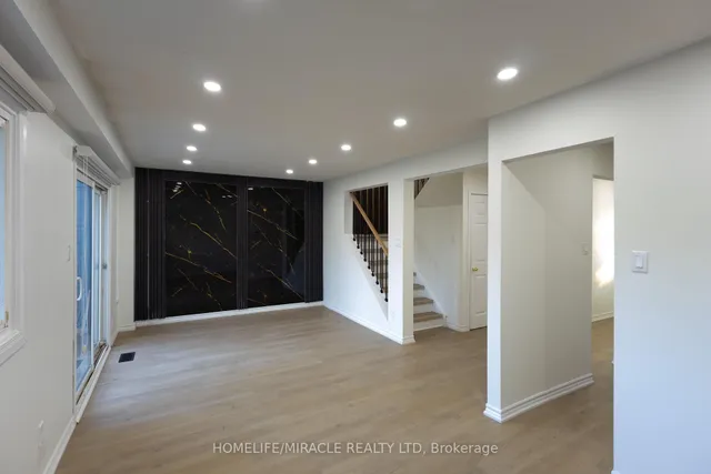 Additional image 7 of 8 Grand Valley Dr