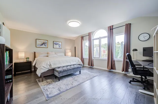 Additional image 27 of 1378 Bayshire Dr