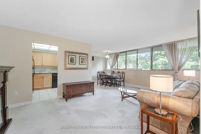 Additional image 7 of 3590 Kaneff Cres Unit 102