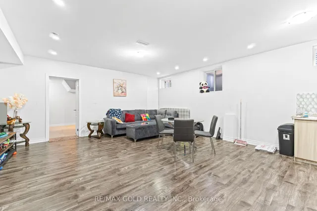 Additional image 37 of 19 Martin Byrne Dr