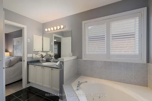 Additional image 24 of 5119 Forestwalk Circ