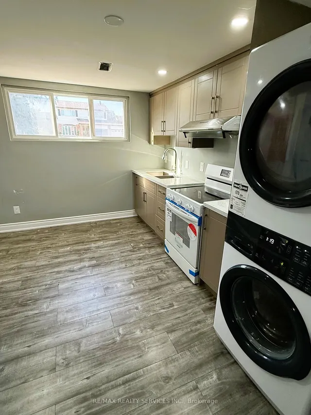 Additional image 33 of 73 Blackthorn Lane