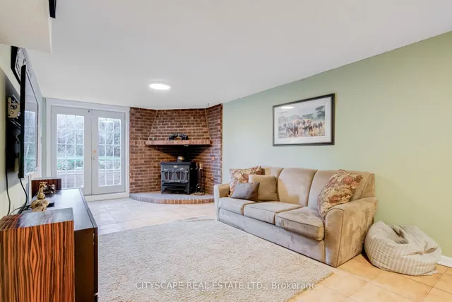 Additional image 27 of 22 Jade Cres