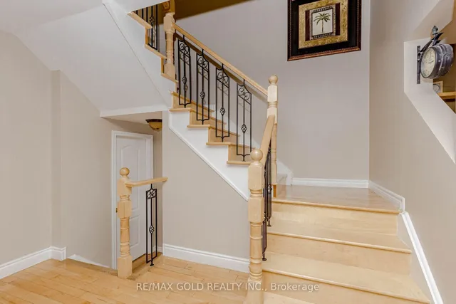 Additional image 18 of 2 Lake Louise Dr