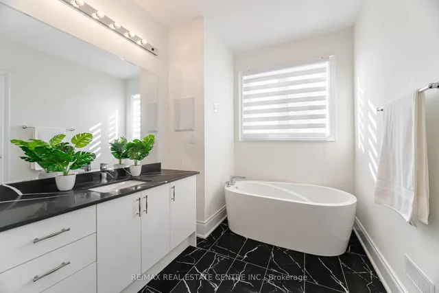 Additional image 36 of 20 Foxsparrow Rd