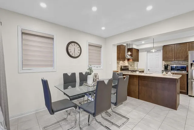 Additional image 11 of 14 Crossbill Rd