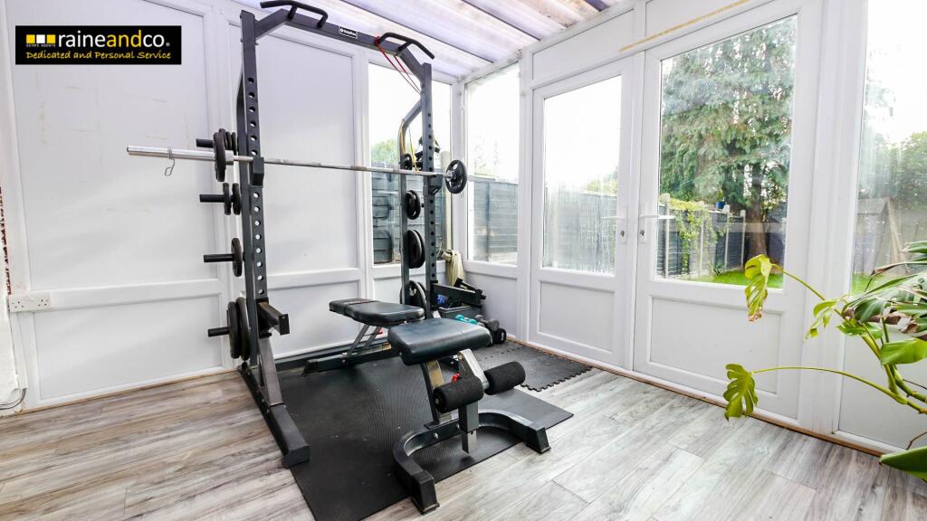 Additional image 19 of Robins Way, Hatfield