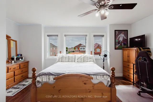 Additional image 28 of 19 OXTAIL Lane