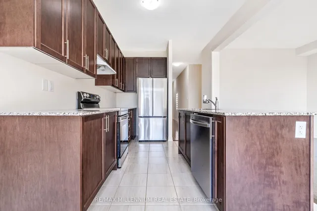 Additional image 11 of 77 Donald Ficht Cres