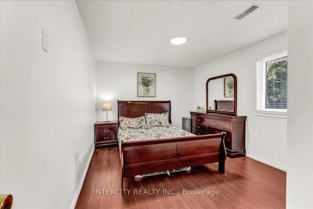 Additional image 19 of 6 Hedley Crt