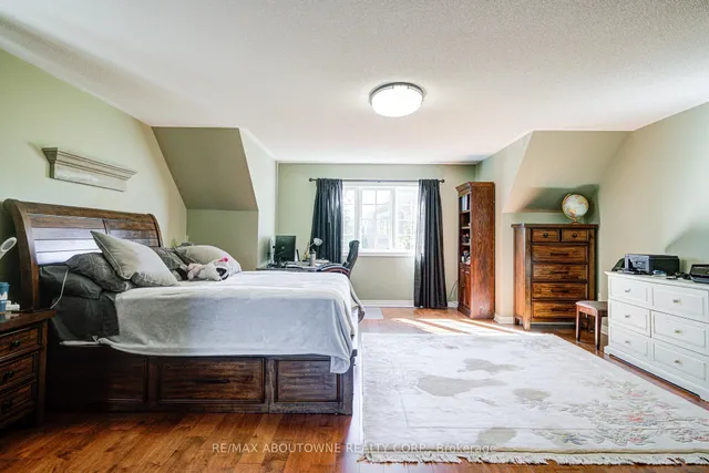 Additional image 33 of 2193 Meadowland Dr