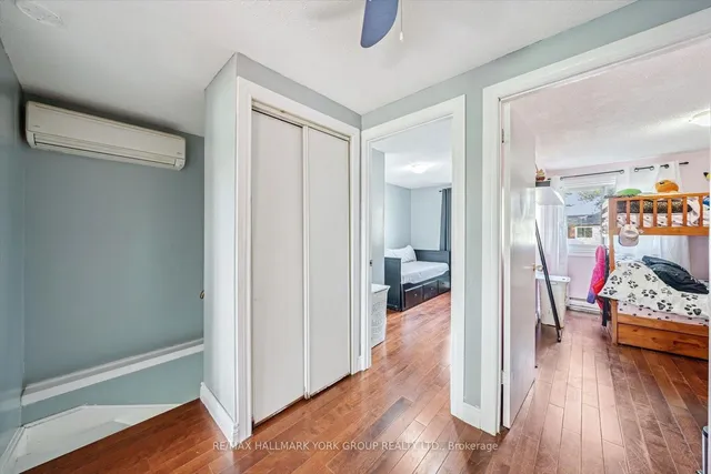 Additional image 18 of 31 Jacobs Sq