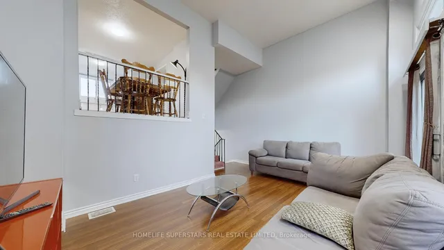 Additional image 8 of 76 Collins Cres