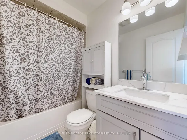 Additional image 41 of 50 Versailles Cres