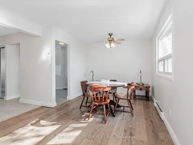 Additional image 16 of 13 Gold Pine Crt