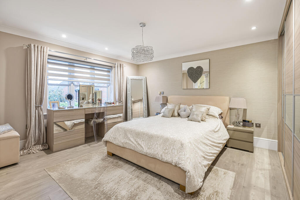 Additional image 6 of Beningfield Drive, St. Albans, Hertfordshire, AL2