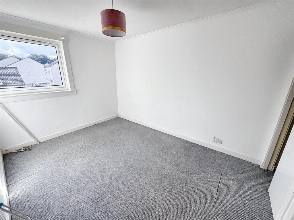 Additional image 10 of 41 Den Crescent, Keith