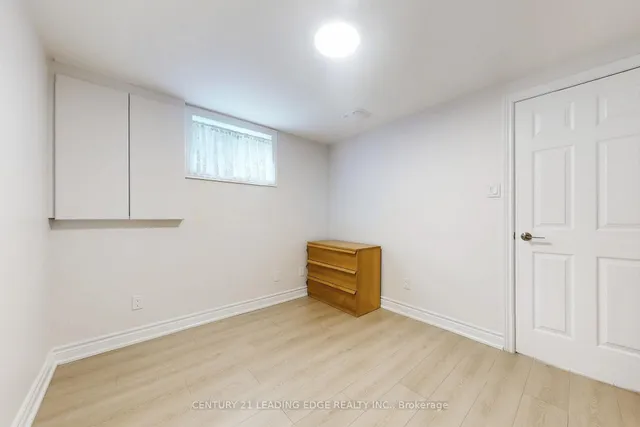Additional image 32 of 10 VIVALDI Cres