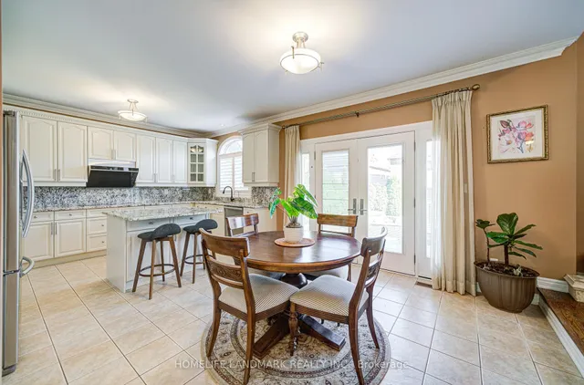 Additional image 35 of 1388 Pinery Cres