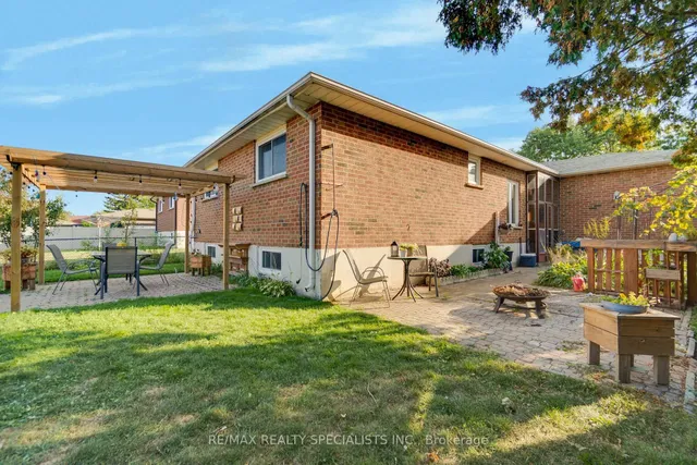 Additional image 33 of 8 Malcolm Cres