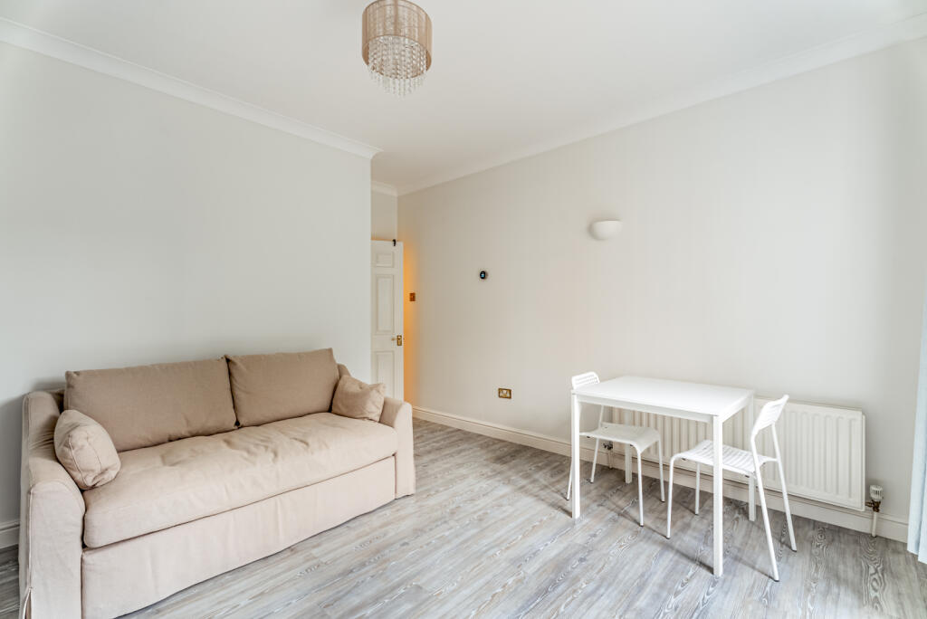 Additional image 3 of Milliners Court, Lattimore Road, St. Albans, Hertfordshire, AL1