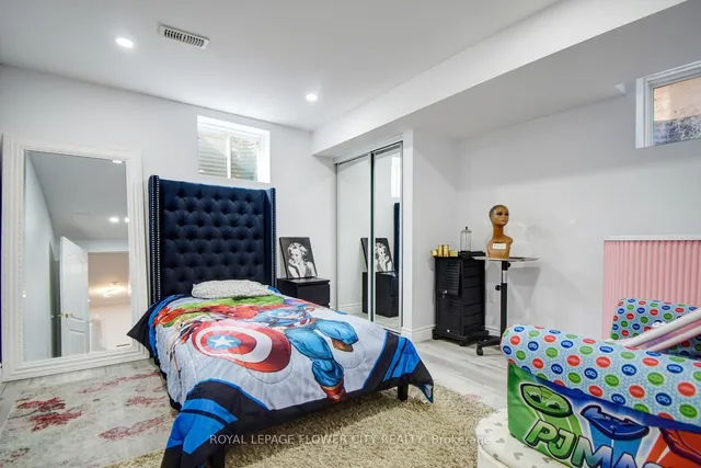 Additional image 44 of 25 Padbury Tr